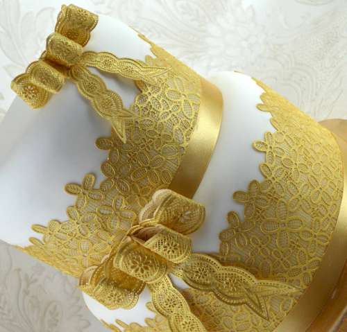 Claire Bowman Cake Lace Mat - Vintage Bows - Click Image to Close